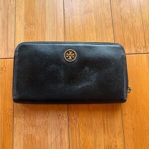 Tory Burch Black Leather Wallet